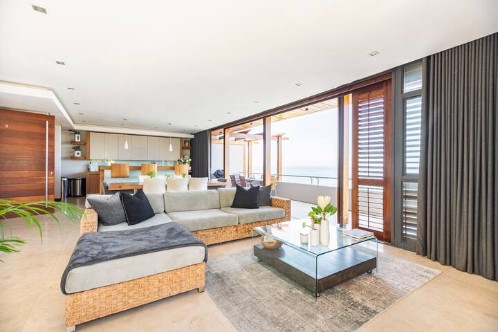 Glen Beach Villa Two gallery image 3