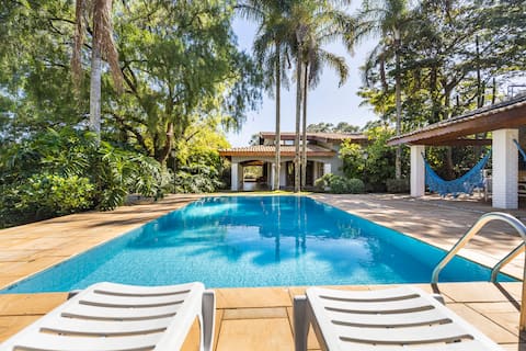 Cheerful country house with pool in Itupeva