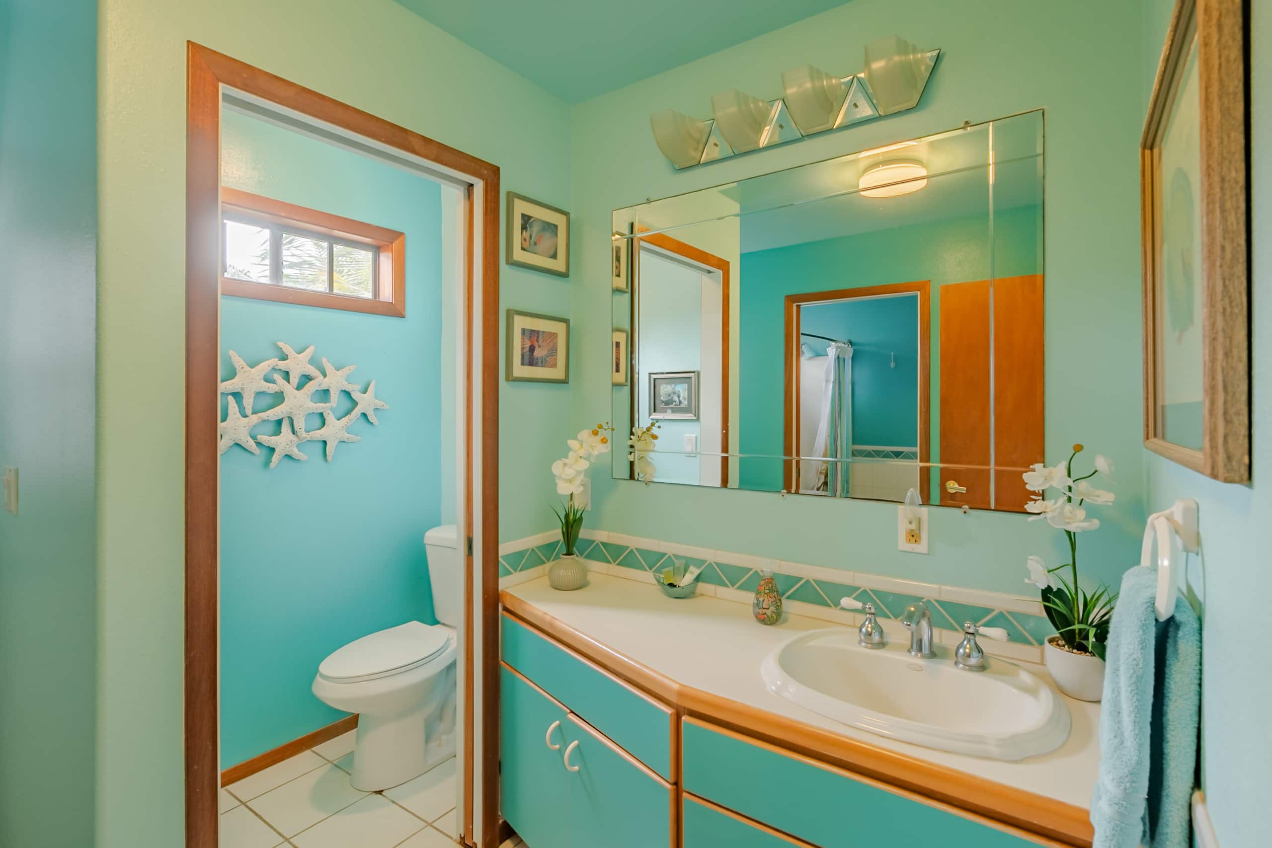 Home in Kailua-Kona · ★4.83 · 3 bedrooms · 4 beds · 2.5 baths - Image 21