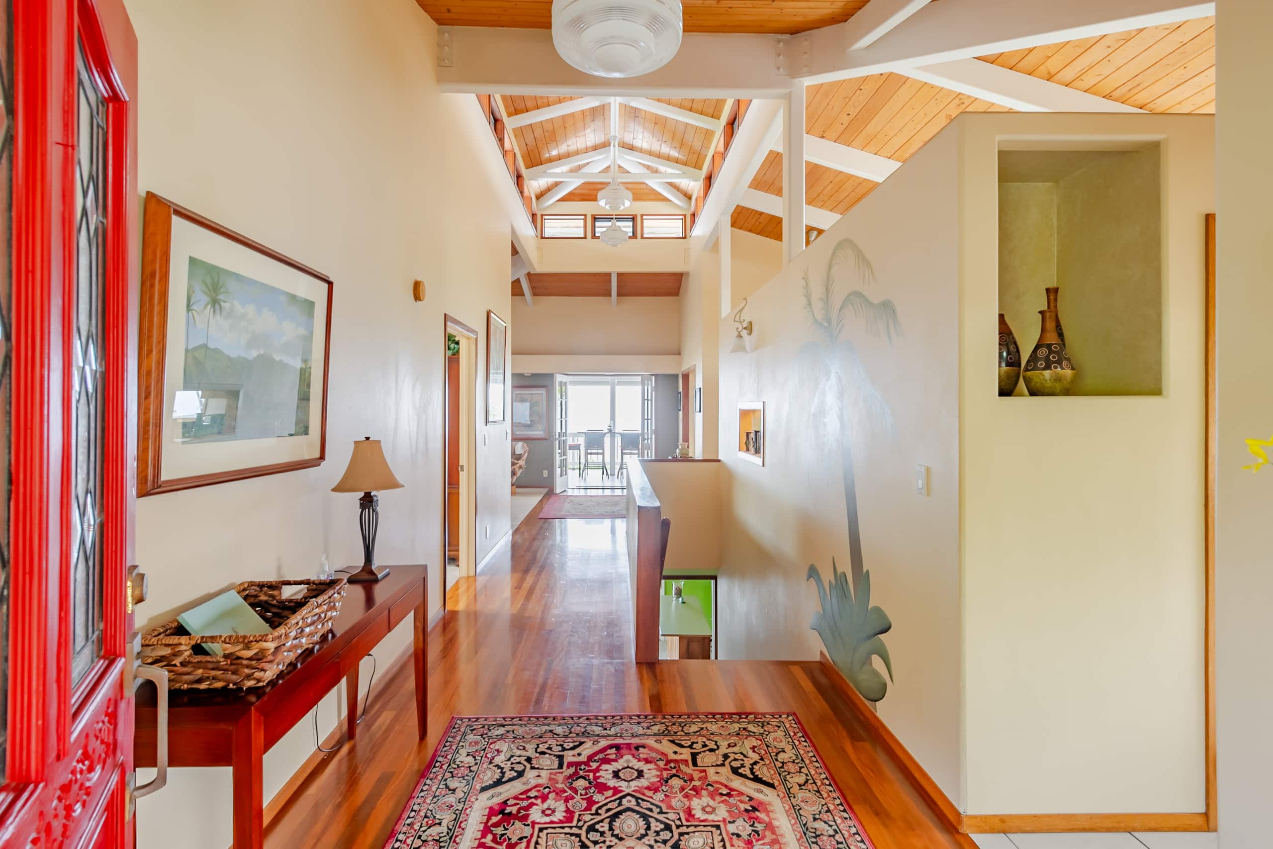 Home in Kailua-Kona · ★4.83 · 3 bedrooms · 4 beds · 2.5 baths - Image 4