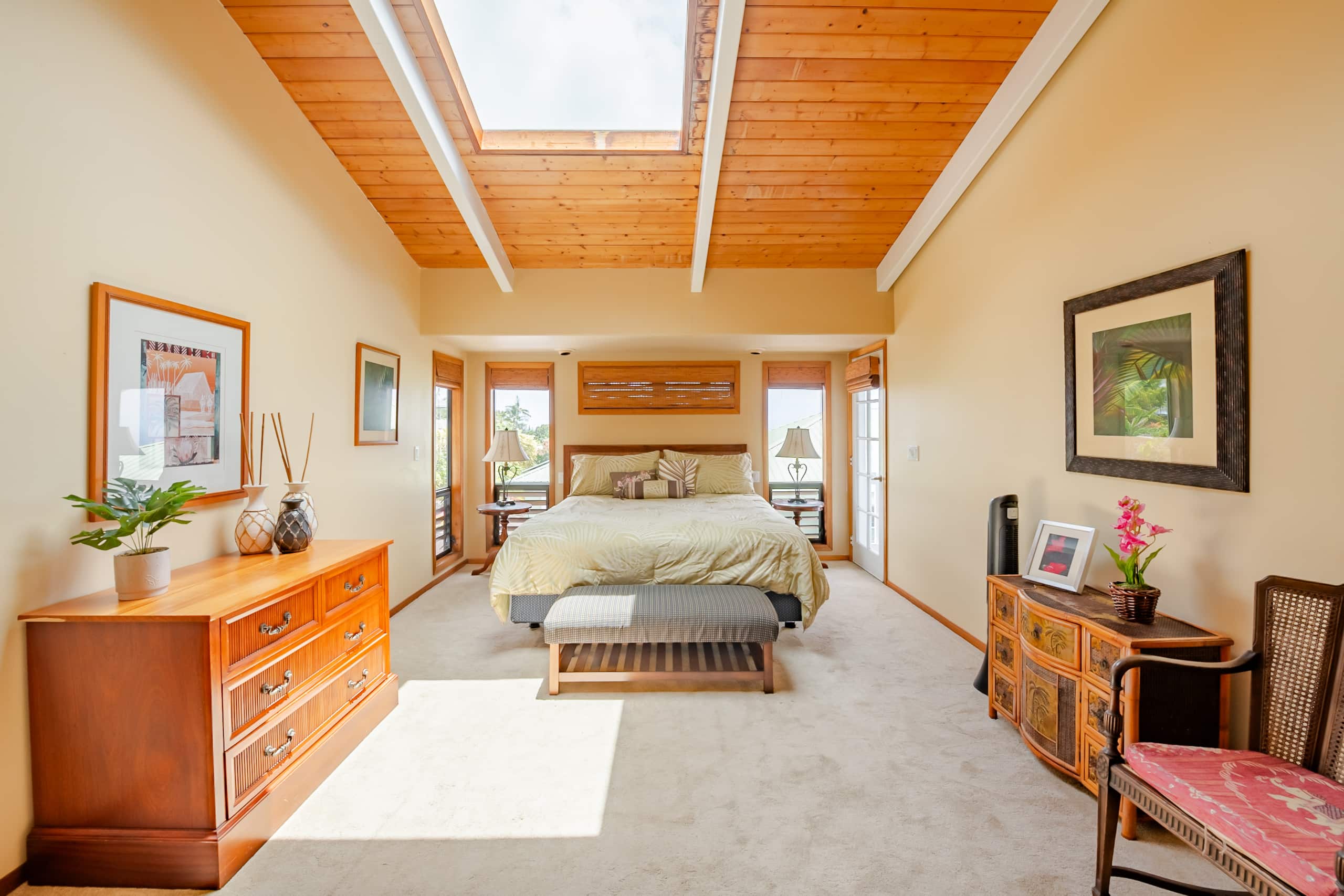 Home in Kailua-Kona · ★4.83 · 3 bedrooms · 4 beds · 2.5 baths - Image 15