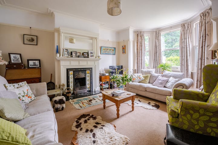 Twin Bedroom In Edwardian Town House, King's Lynn. - King's Lynn