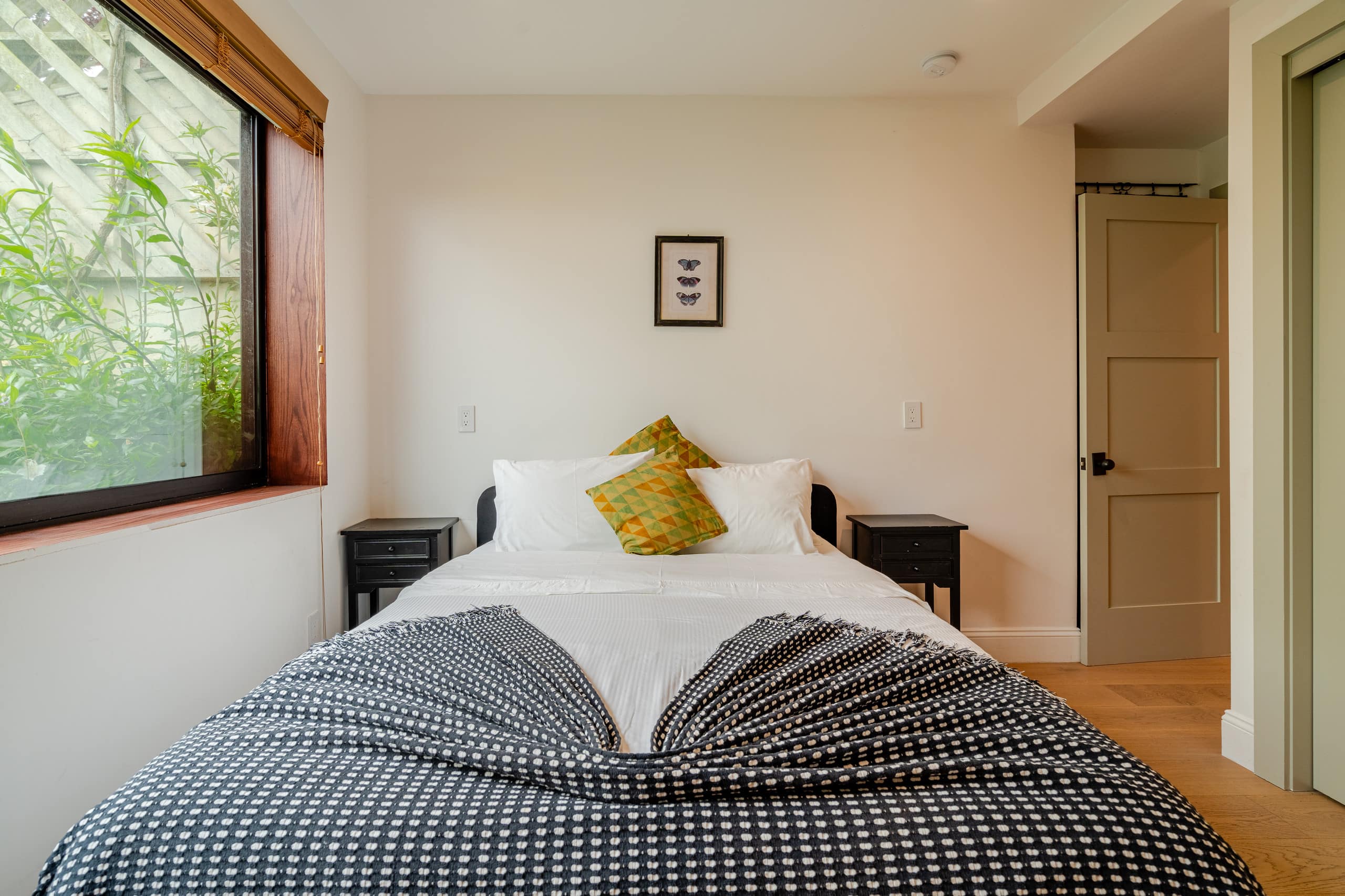 Home in San Francisco · ★4.92 · 2 bedrooms · 4 beds · 2 baths - Image 10