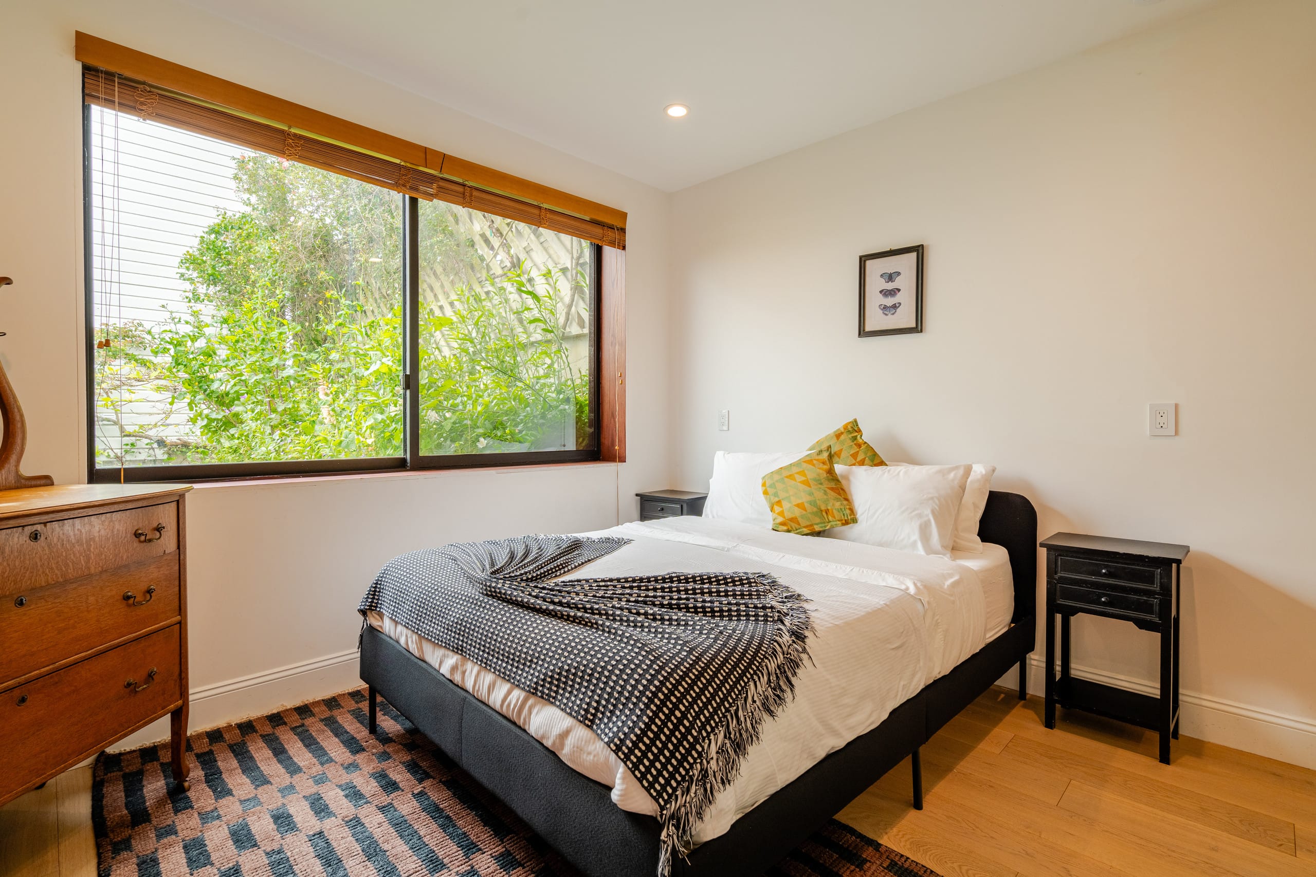 Home in San Francisco · ★4.92 · 2 bedrooms · 4 beds · 2 baths - Image 8