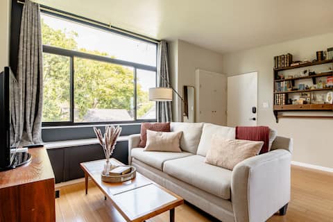 Successful Airbnb property: Quiet Peaceful Studio in Santa Ana