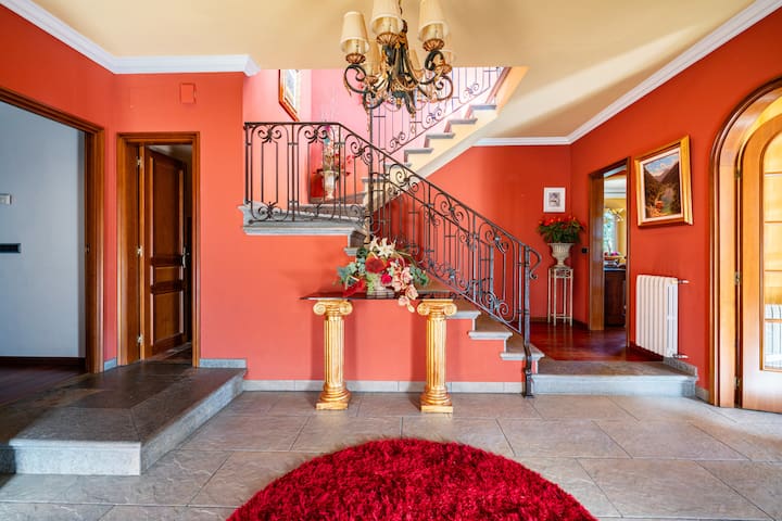 Villa Alt Standing with garden and indoor pool