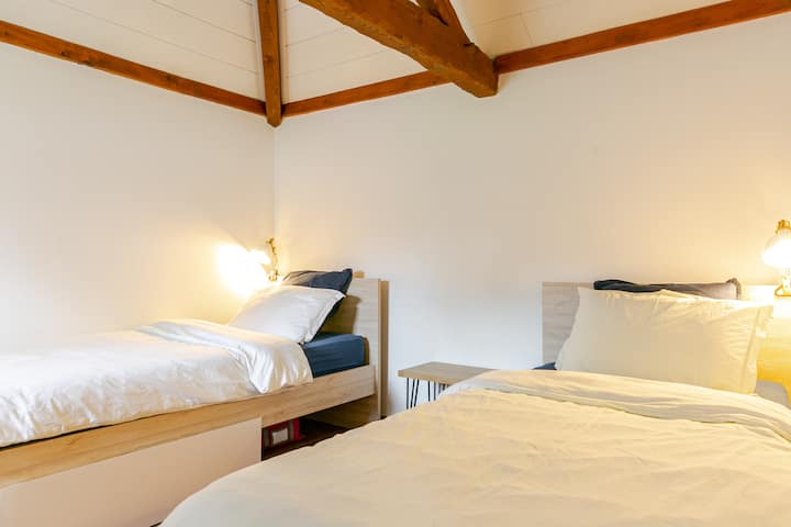 غرفة النوم 2