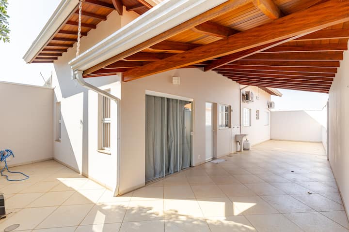 Pleasant house in Holambra-SP (Accommodation)