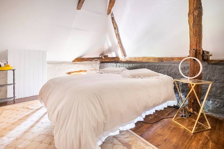 საძინებელი 1