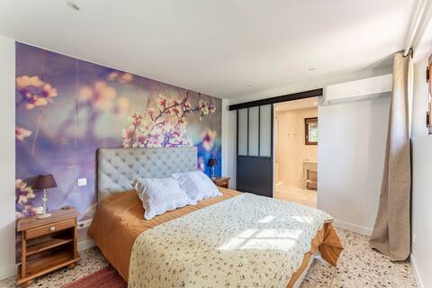 Spacious apt "Dans un jardin en Provence"