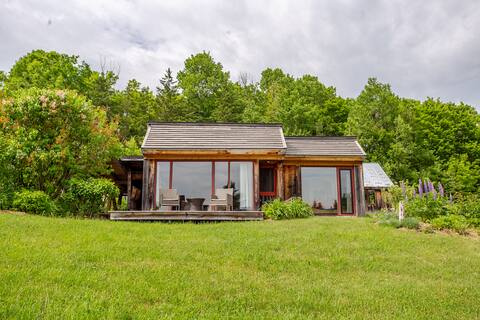 Rustic Retreat on COC Trails/Near Hill Farmstead