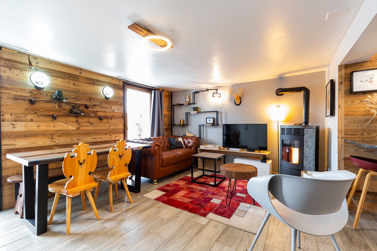 Top Airbnb: Le P'tit chalet, independent studio, Tesla charger in Crans Montana