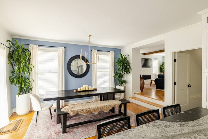 Boho Dream House w/ Hot Tub, Clubhouse, Sleeps 12+ gallery image 5