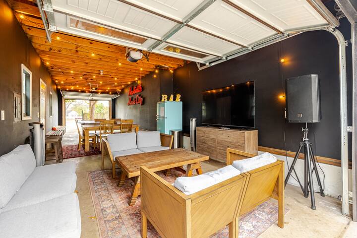 Boho Dream House w/ Hot Tub, Clubhouse, Sleeps 12+ gallery image 2