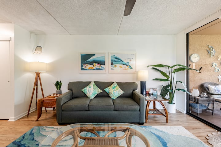 Walk To Everything From This Condo - Kailua-Kona, HI