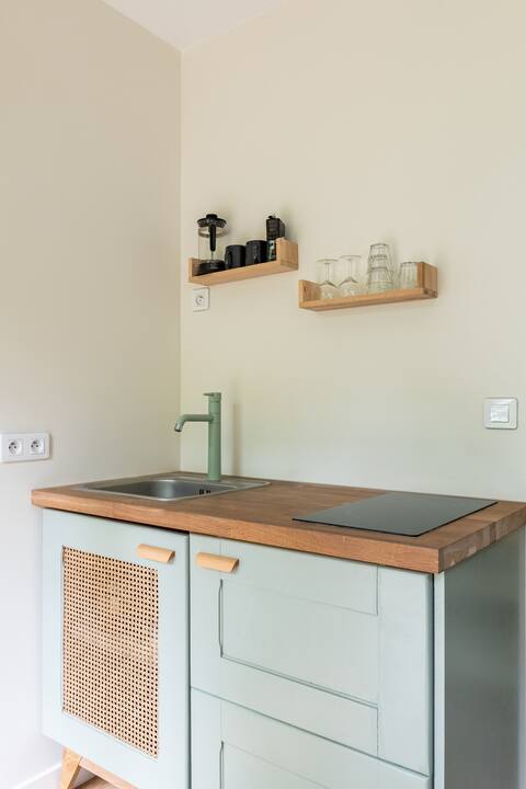 Top Airbnb: Independent studio in a green setting à Oullins