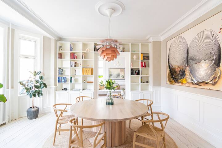 Gorgeous apartment in central Frederiksberg! gallery image 2