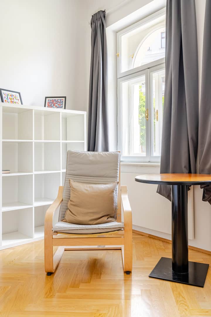 Cozy 1-bedroom Apartment 15 Min From The Center - Vienna