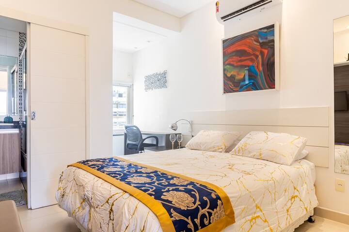 Luxuoso apartamento dois blocos da praia gallery image 3