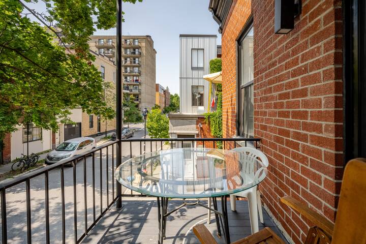 Maison moderne. Quartier Plateau Mont Royal gallery image 5