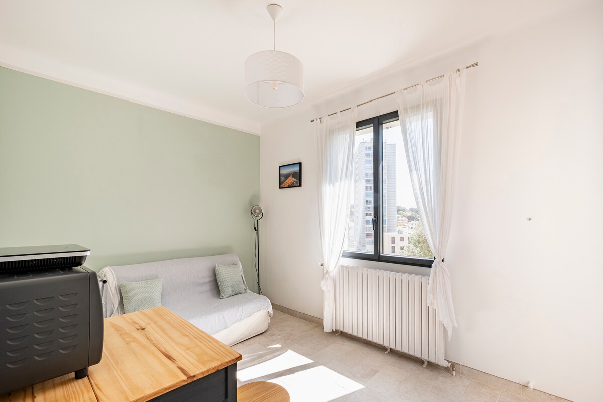 Propriété Airbnb réussie: Quiet studio near the port of Carry-le-Rouet à Carry Le Rouet