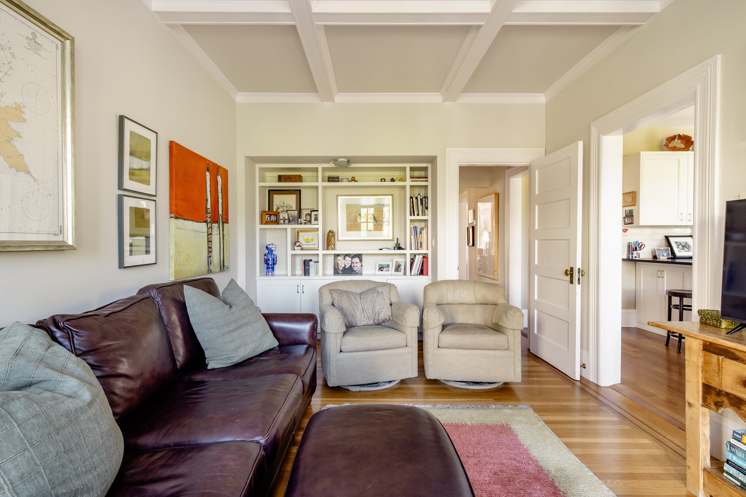 Home in San Francisco · ★4.98 · 3 bedrooms · 3 beds · 2 baths - Image 8