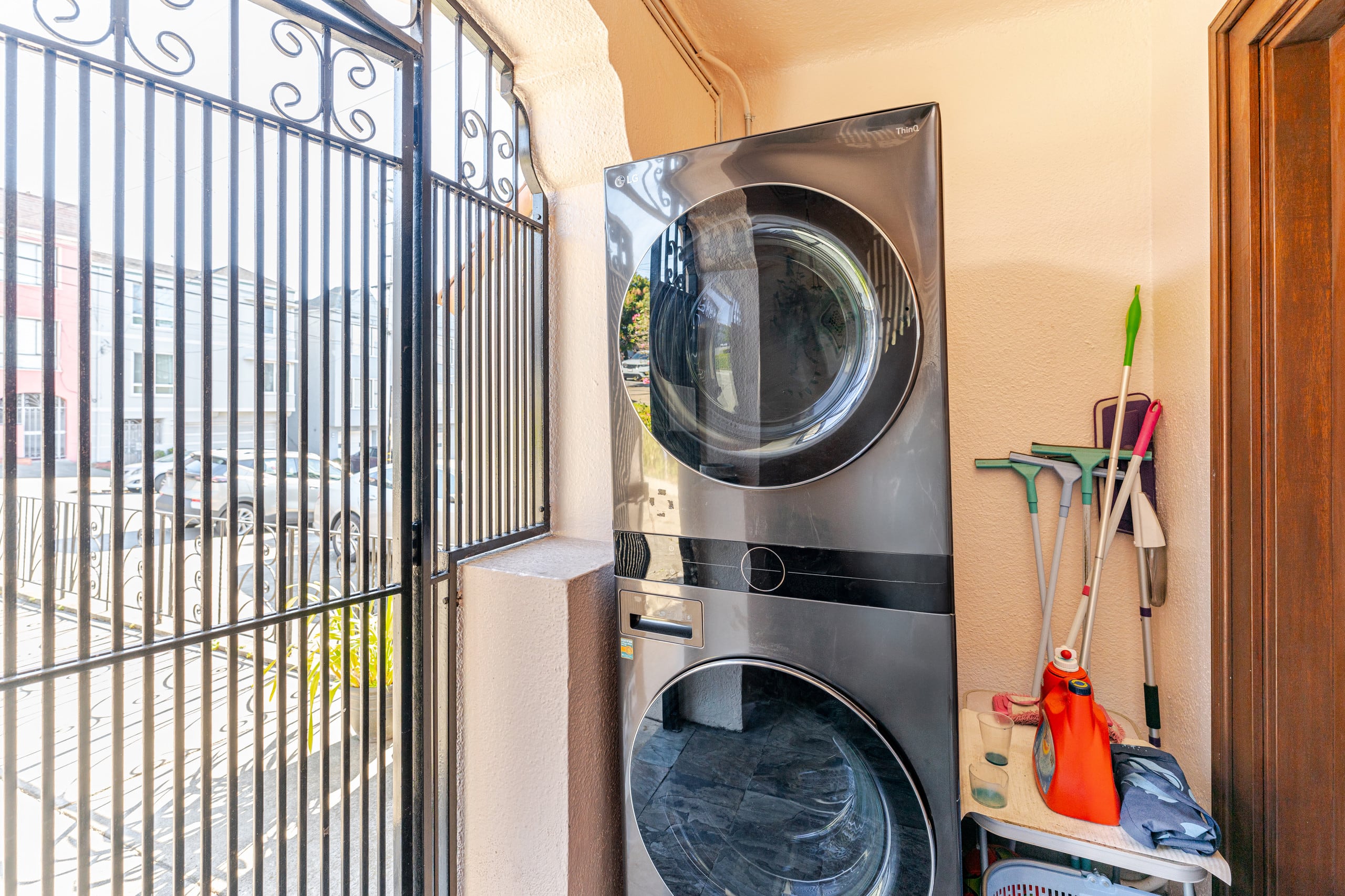 Home in San Francisco · ★4.92 · 2 bedrooms · 3 beds · 1 bath - Image 36