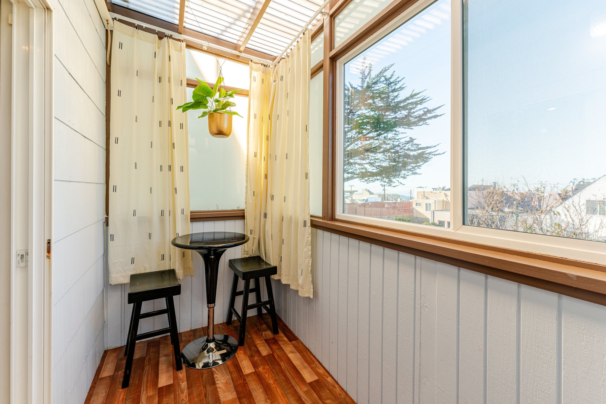 Home in San Francisco · ★4.92 · 2 bedrooms · 3 beds · 1 bath - Image 32