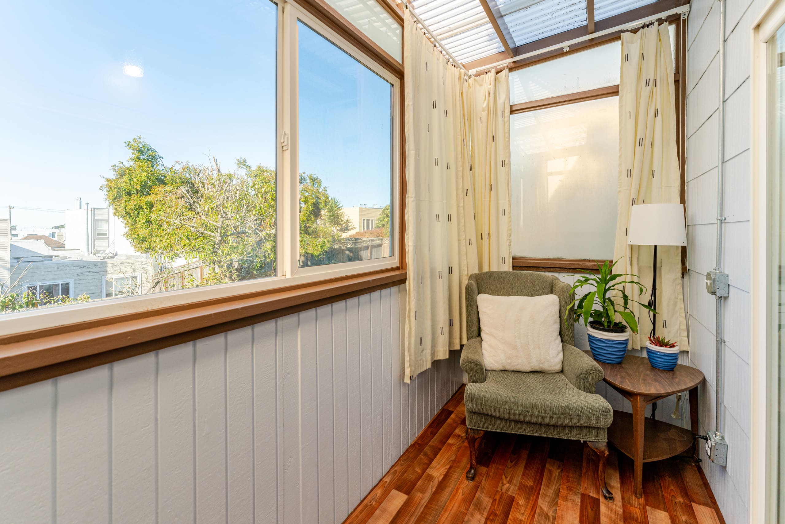 Home in San Francisco · ★4.92 · 2 bedrooms · 3 beds · 1 bath - Image 31