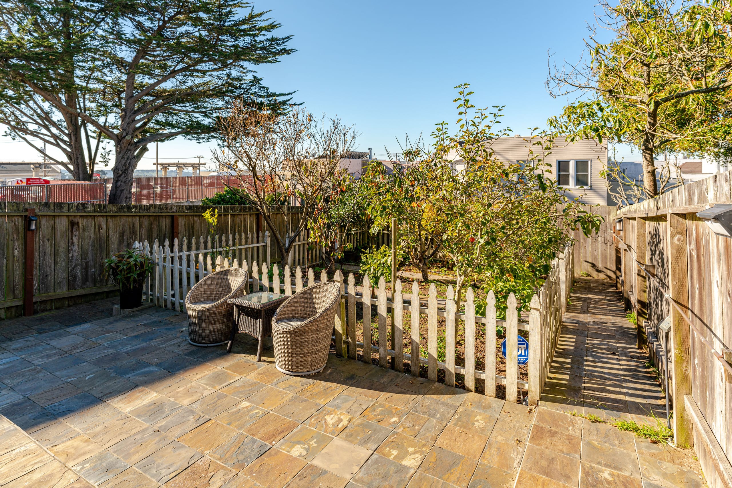 Home in San Francisco · ★4.92 · 2 bedrooms · 3 beds · 1 bath - Image 27