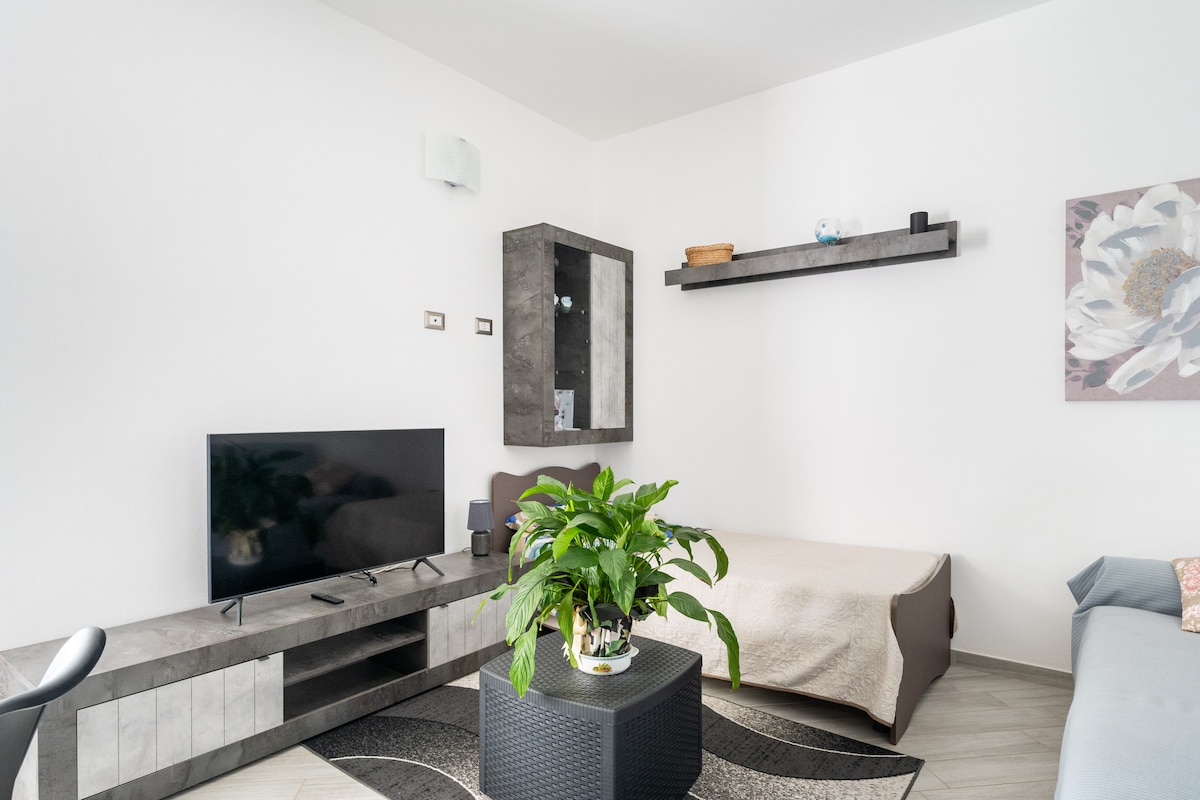 Top performing Airbnb: RI-ALE Bari Sardo SEA CIN IT091005C2000Q8596 in Bari Sardo