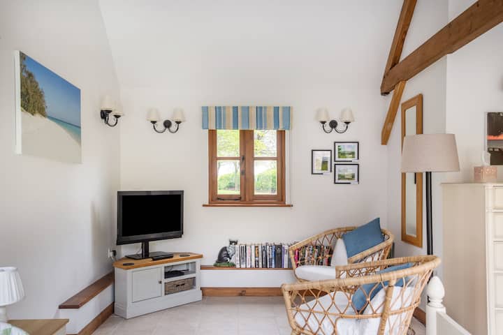 Comfortable 1-bedroom Guest Suite In Rural Setting - West Sussex