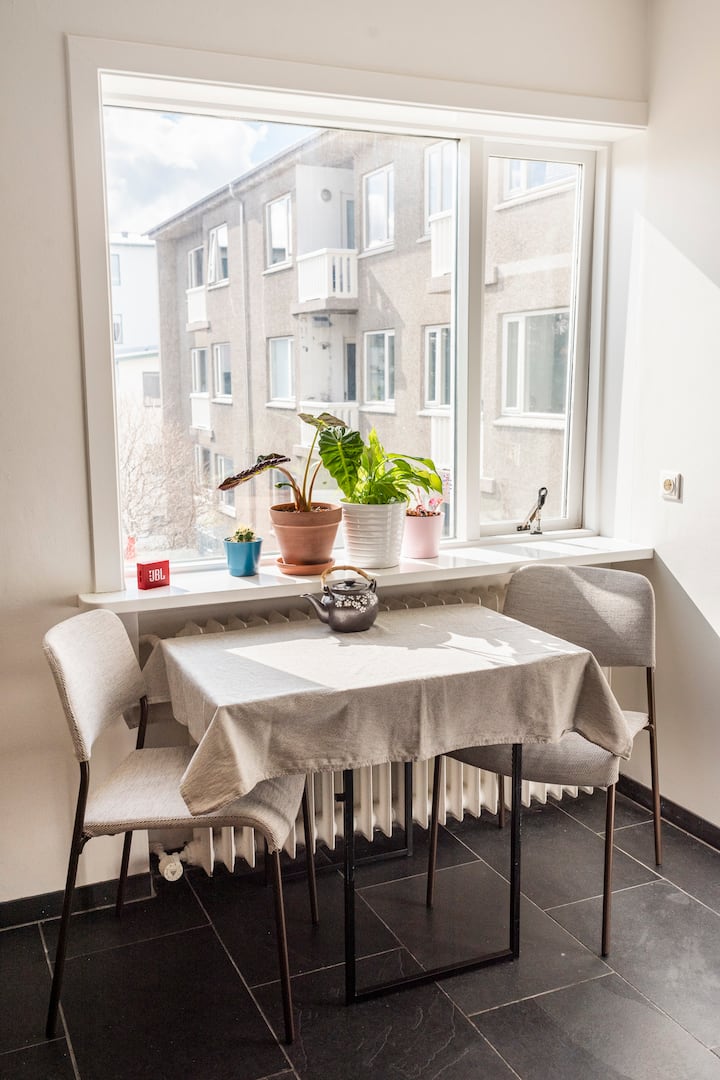 Cozy Room In Local Home, Queer Friendly - Reykjavík