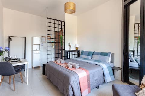 A stone's throw - 1 Milan/Como/Malpensa/Rho Fiera