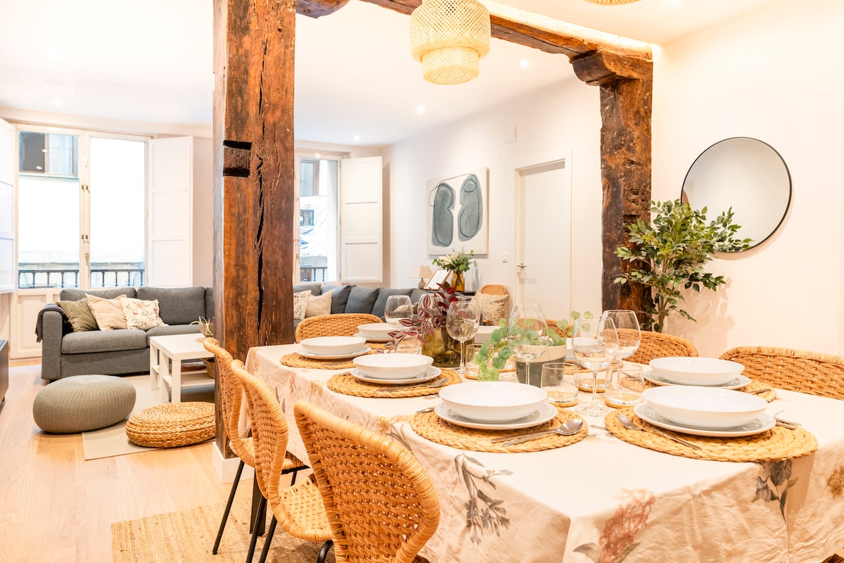 Villa Flor — view 2