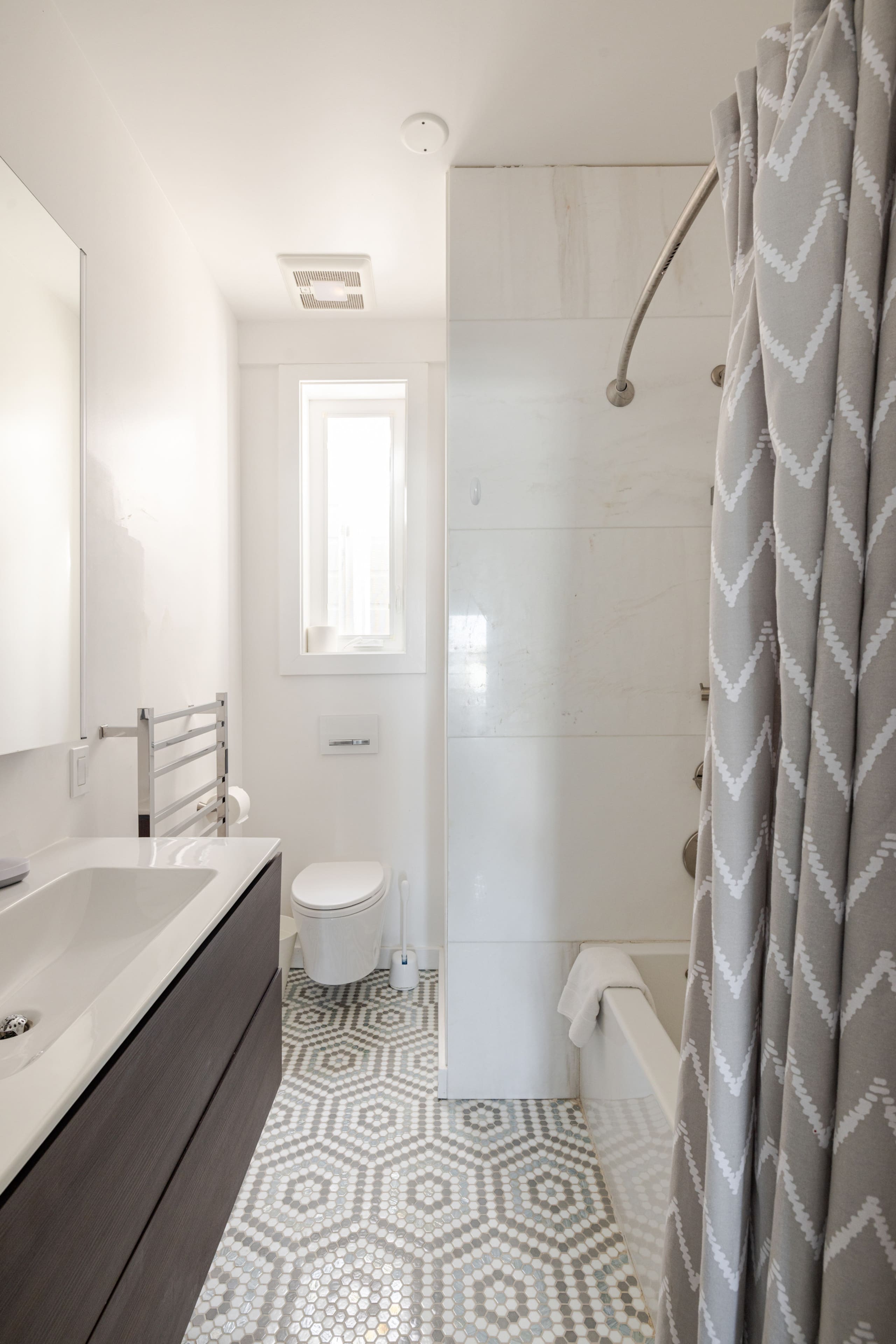 Home in San Francisco · ★4.97 · 5 bedrooms · 8 beds · 2 baths - Image 41