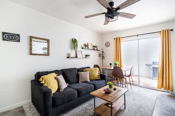 Rincon Heights 2br · Patio & Bbq · Free Parking - Tucson, AZ