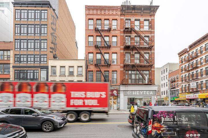 Top floor light filled loft on the Bowery gallery image 4