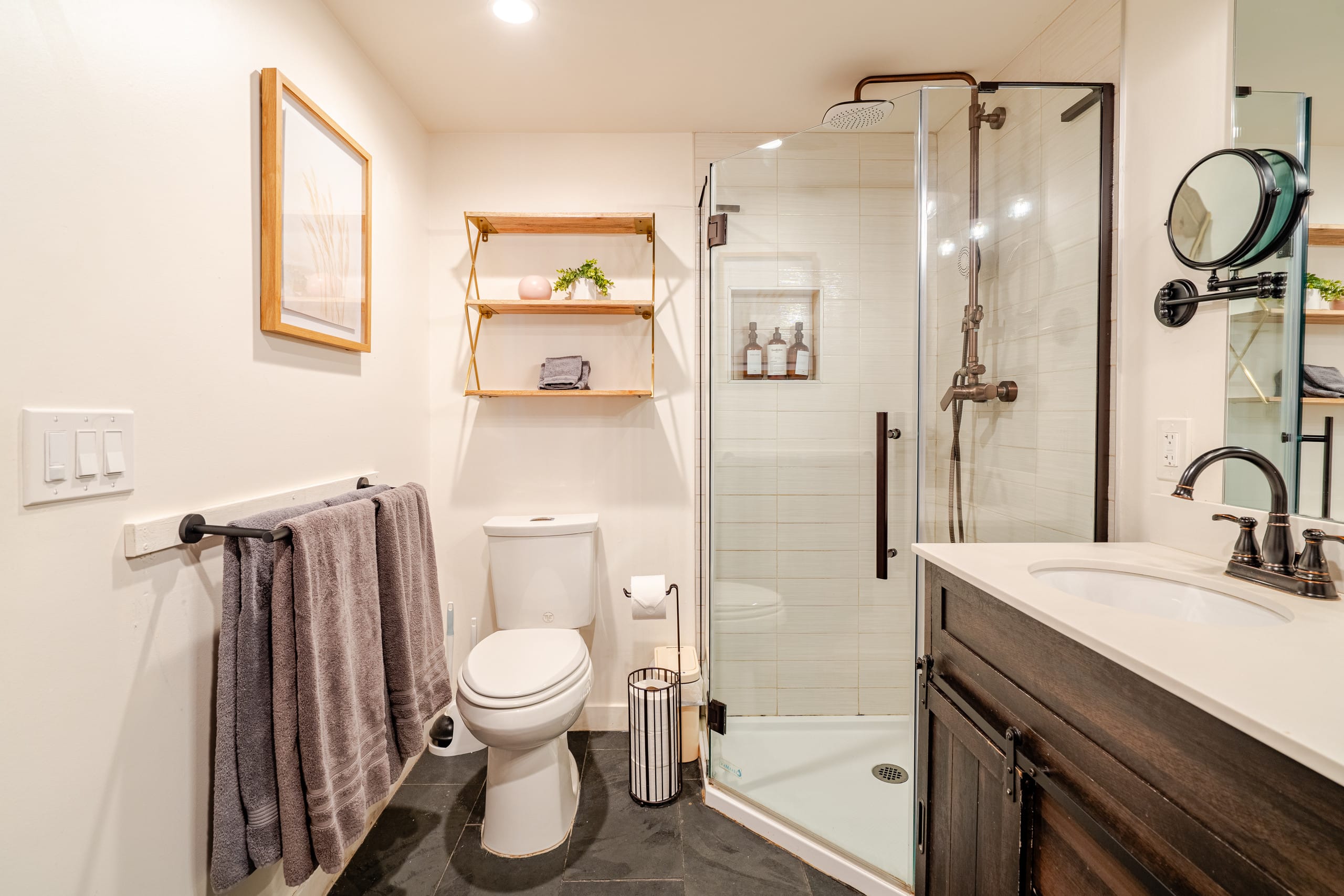 Home in San Francisco · ★4.74 · 2 bedrooms · 3 beds · 1 bath - Image 19