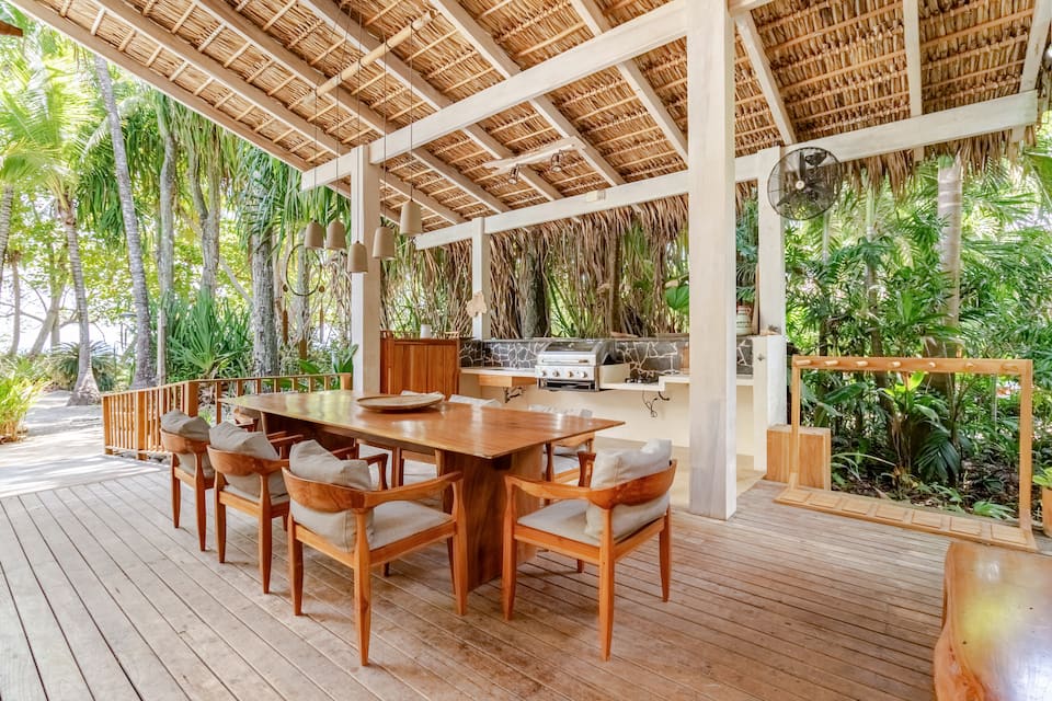 Casa Arena, a beachfront villa at Santa Teresa, Santa Teresa, Puntarenas, Costa Rica, photo 5 of 10