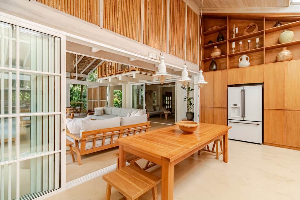 Casa Arena, a beachfront villa at Santa Teresa, Santa Teresa, Puntarenas, Costa Rica, photo 4 of 10