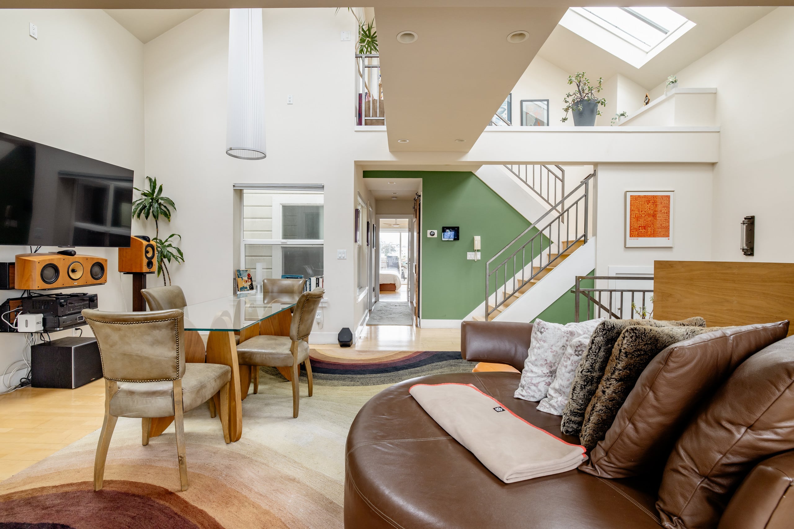 Condo in San Francisco · ★4.89 · 2 bedrooms · 2 beds · 2 baths - Image 2