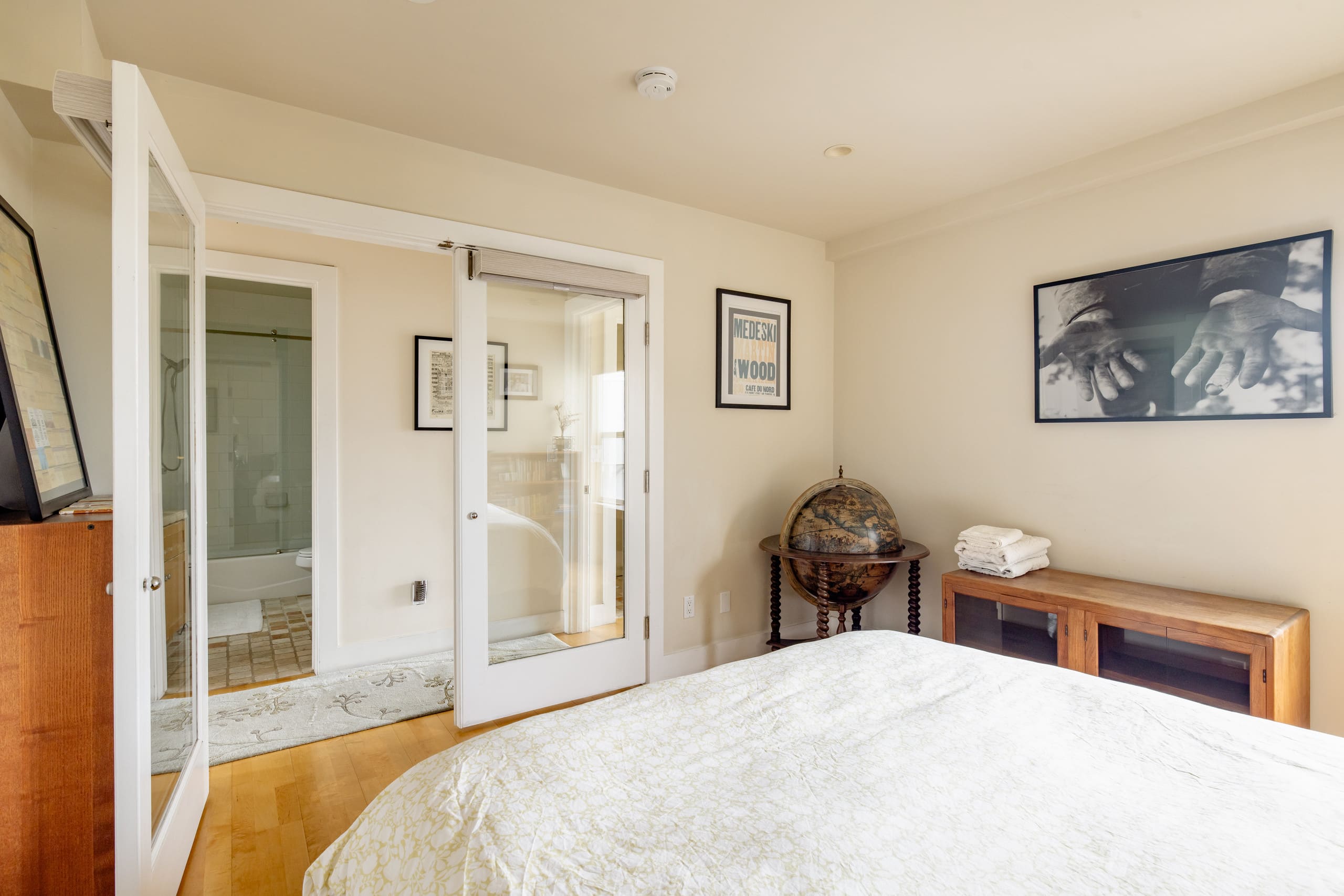 Condo in San Francisco · ★4.89 · 2 bedrooms · 2 beds · 2 baths - Image 20