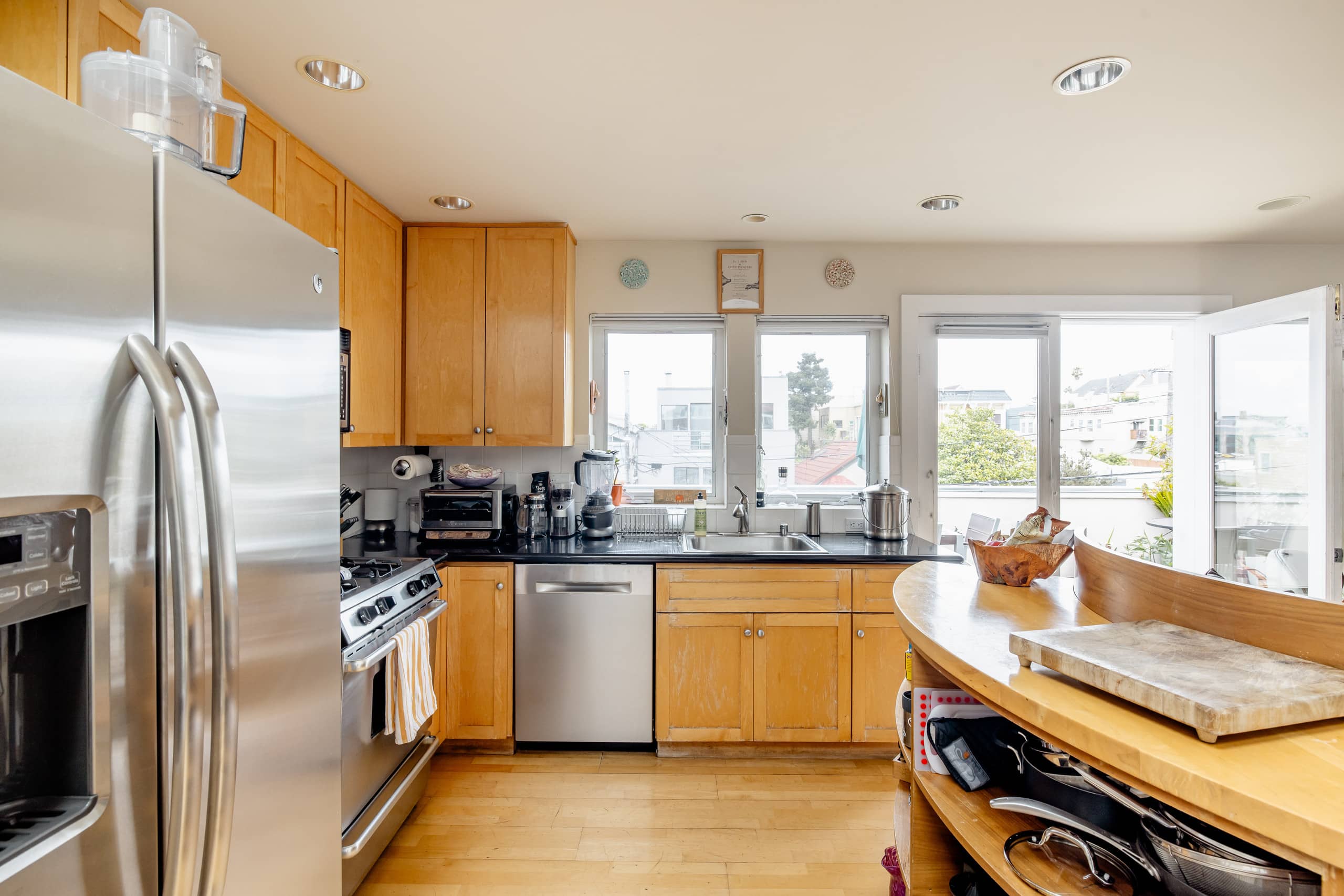 Condo in San Francisco · ★4.89 · 2 bedrooms · 2 beds · 2 baths - Image 11
