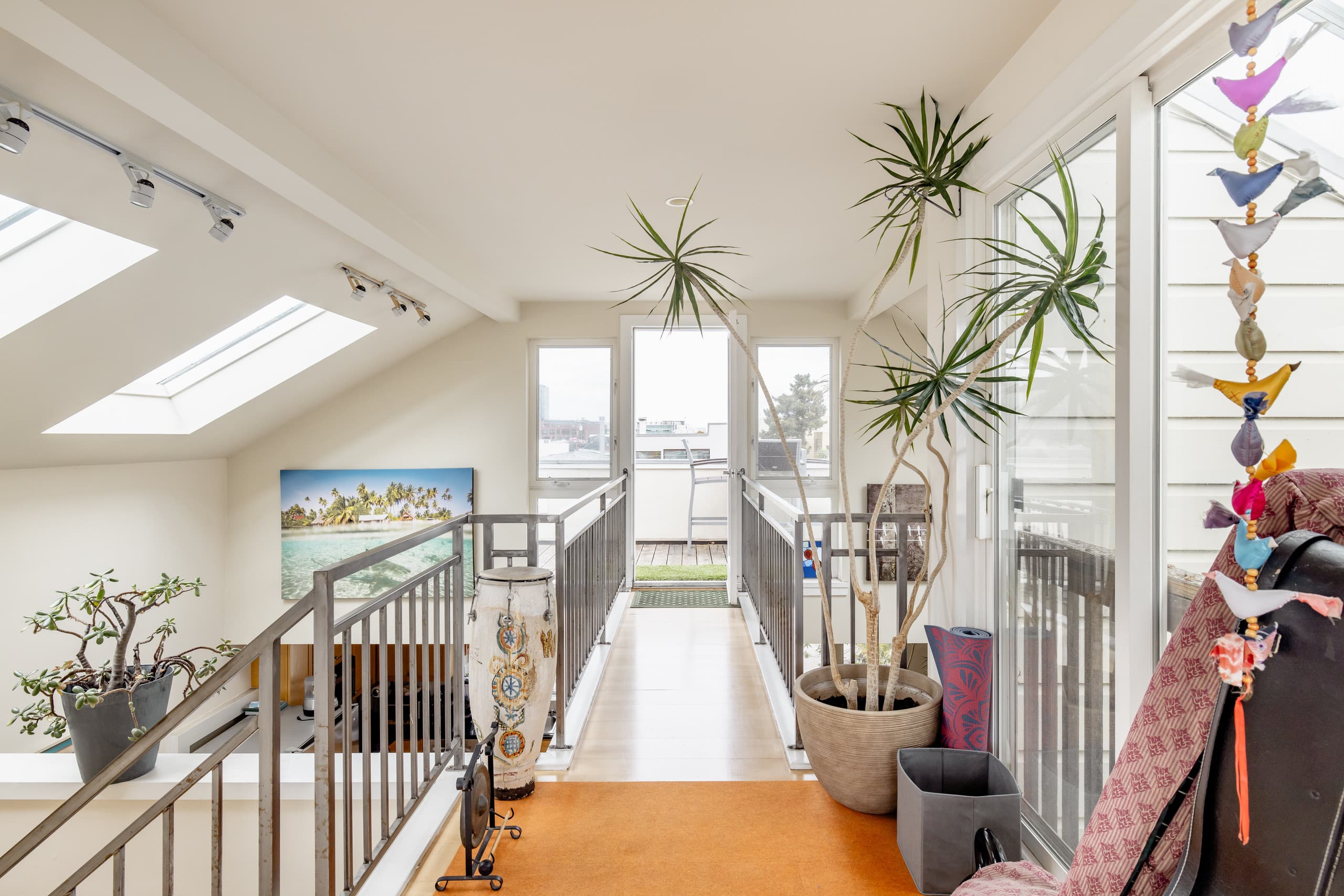 Condo in San Francisco · ★4.89 · 2 bedrooms · 2 beds · 2 baths - Image 6