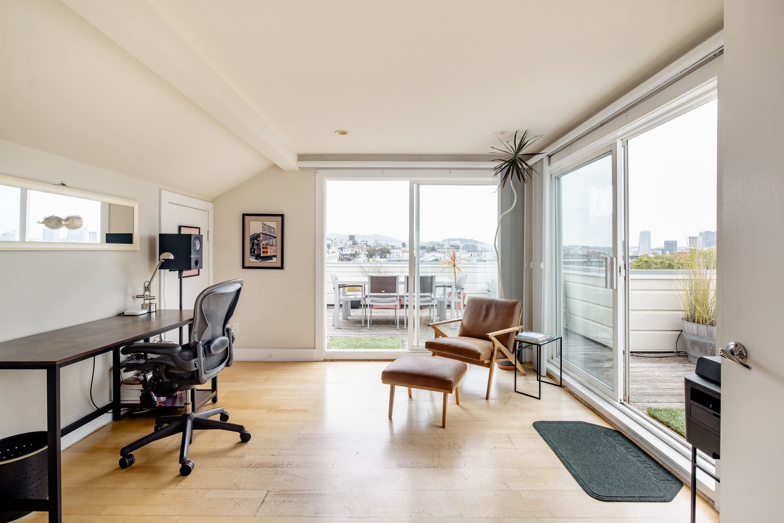 Condo in San Francisco · ★4.89 · 2 bedrooms · 2 beds · 2 baths - Image 26