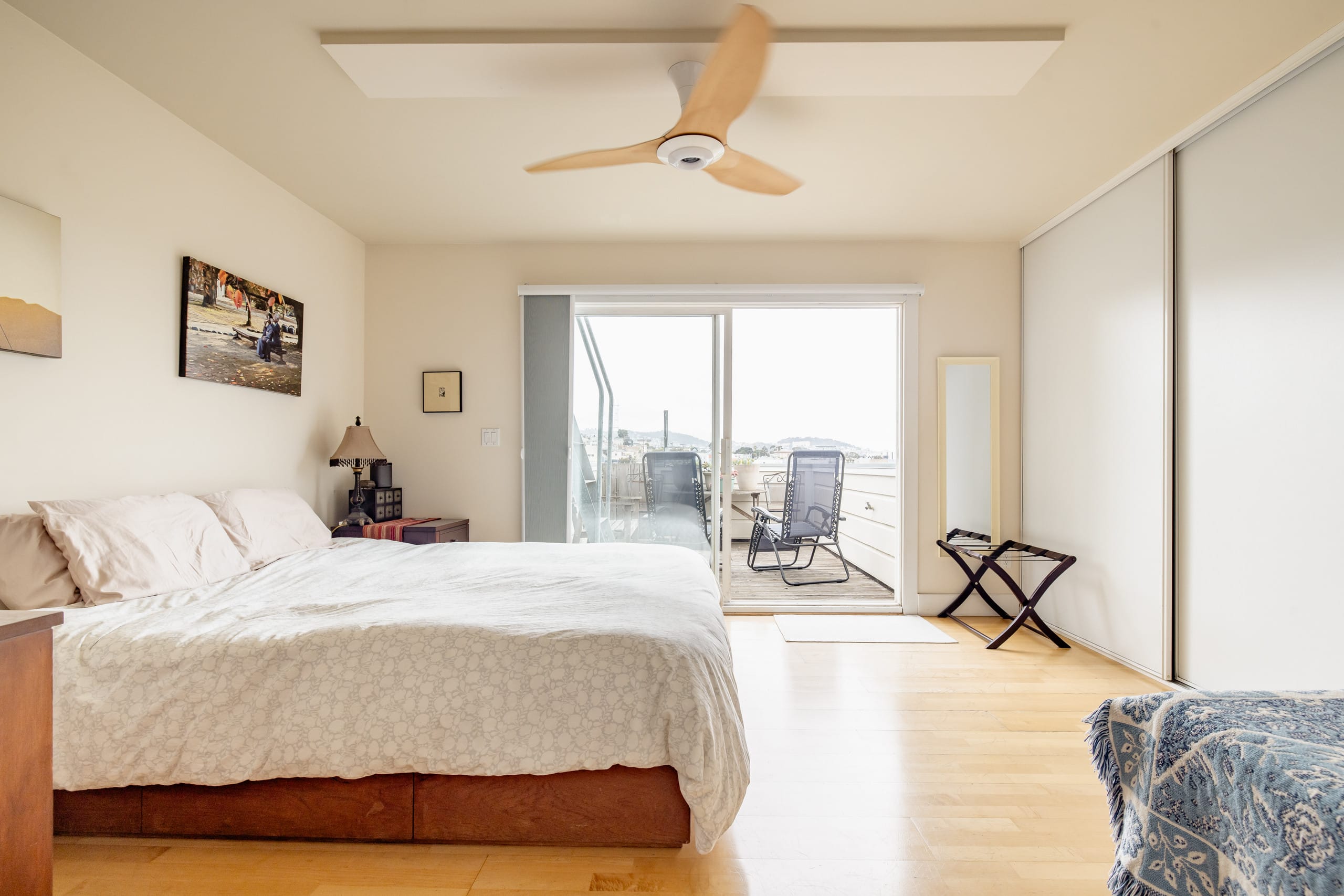Condo in San Francisco · ★4.89 · 2 bedrooms · 2 beds · 2 baths - Image 15