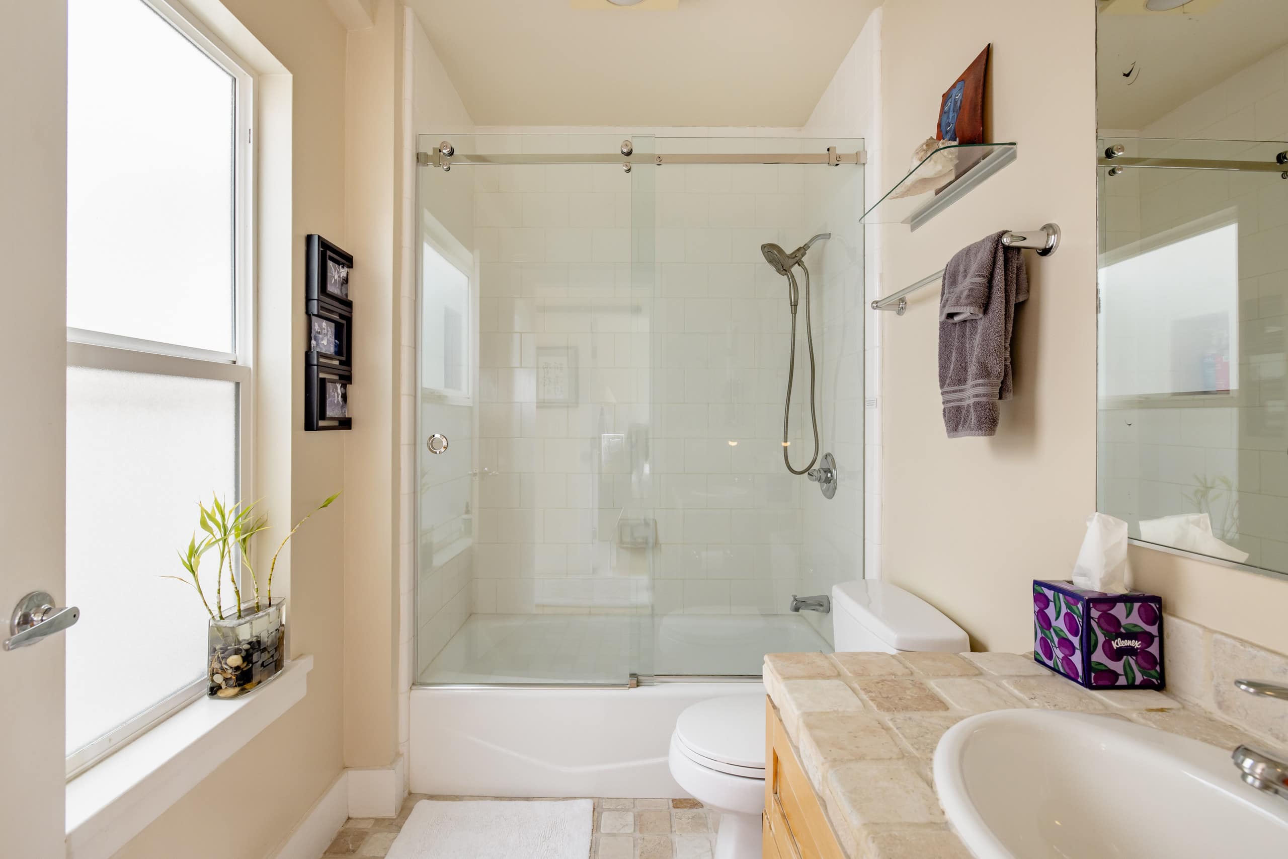 Condo in San Francisco · ★4.89 · 2 bedrooms · 2 beds · 2 baths - Image 22