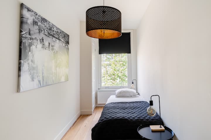 غرفة النوم 3 في الطابق الثالث 
شخص واحد