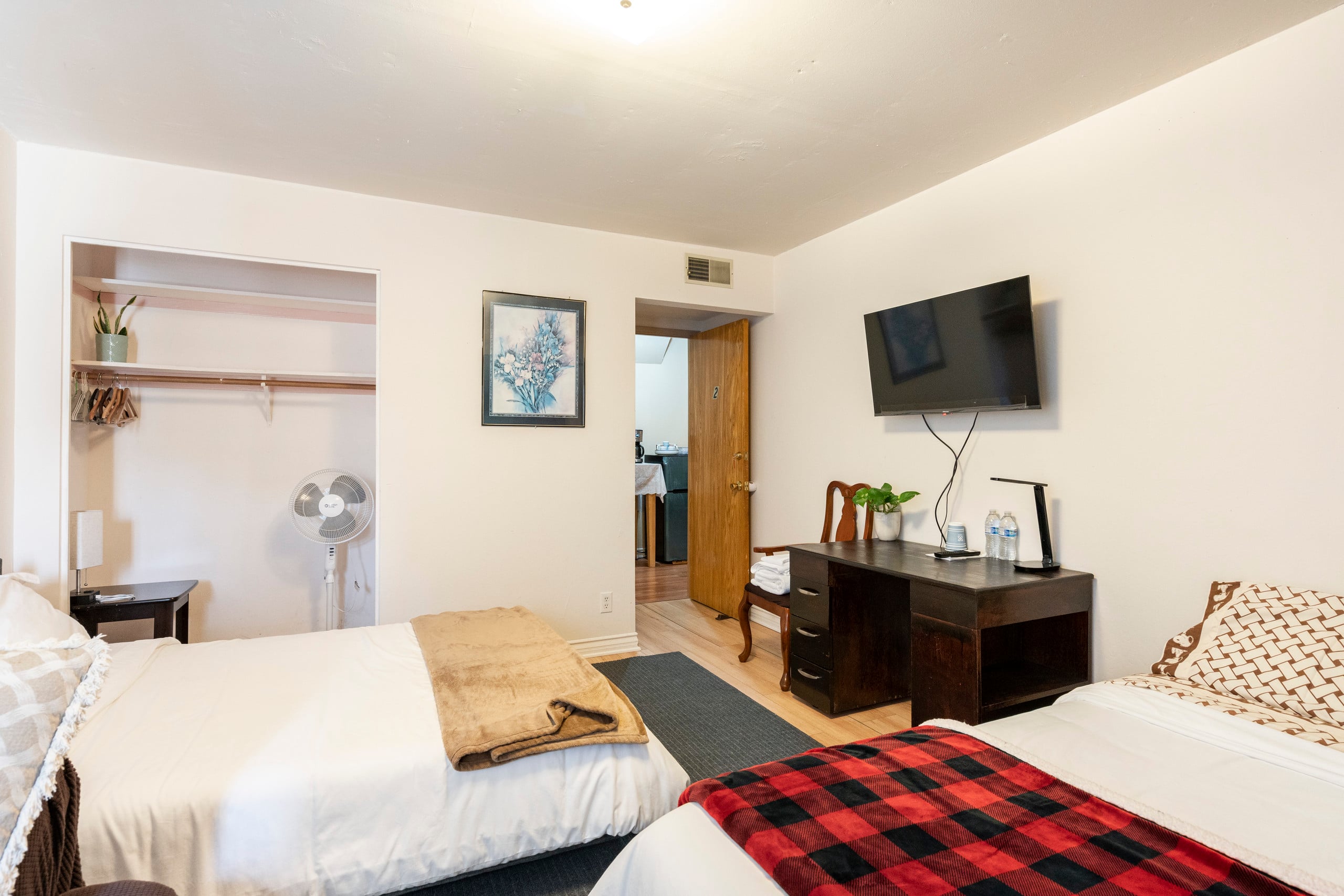 Home in San Francisco · ★4.83 · 2 bedrooms · 3 beds · 1 bath - Image 16